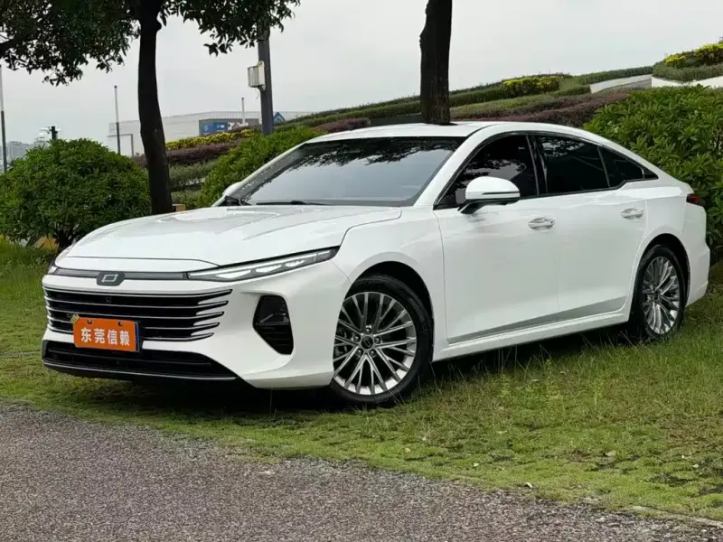 Bestune B70, 2025