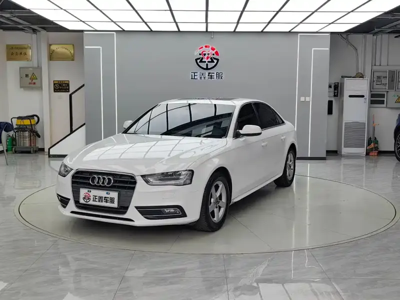 Audi A4L, 2013 — фото 1