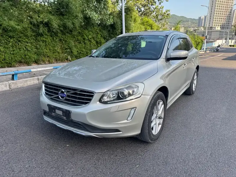 Volvo XC60, 2017 — фото 1