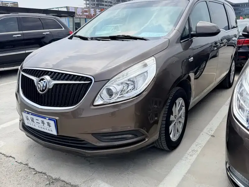 Buick GL8, 2017