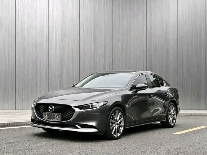 Mazda 3 Axela, 2022