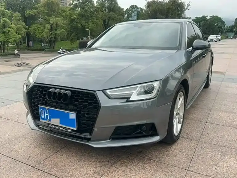 Audi A4L, 2017 — фото 1