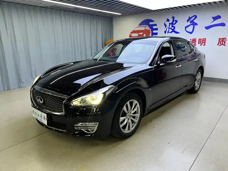Infiniti Q70, 2018