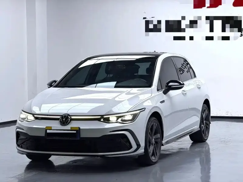 Volkswagen Golf, 2023