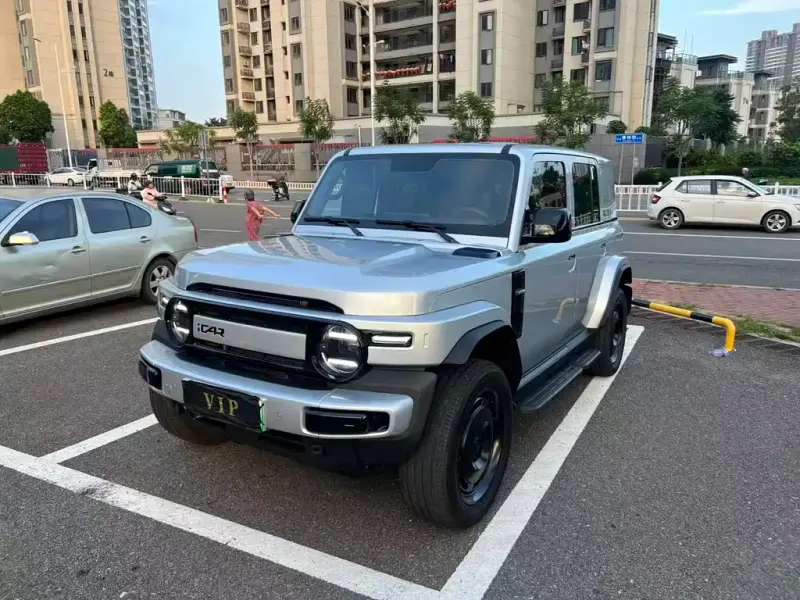 iCAR V23, 2025