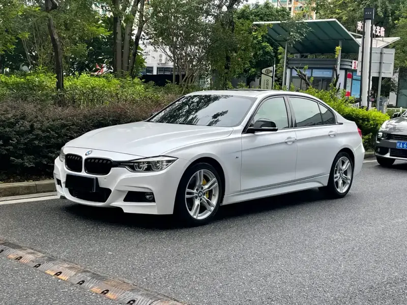 BMW 3 Series, 2018 — фото 1