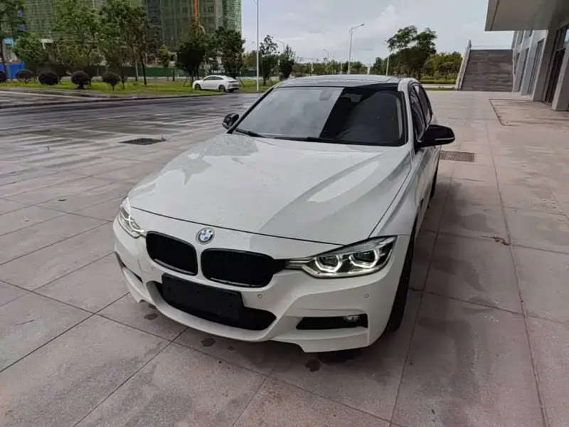 BMW 3 Series, 2018 — фото 1