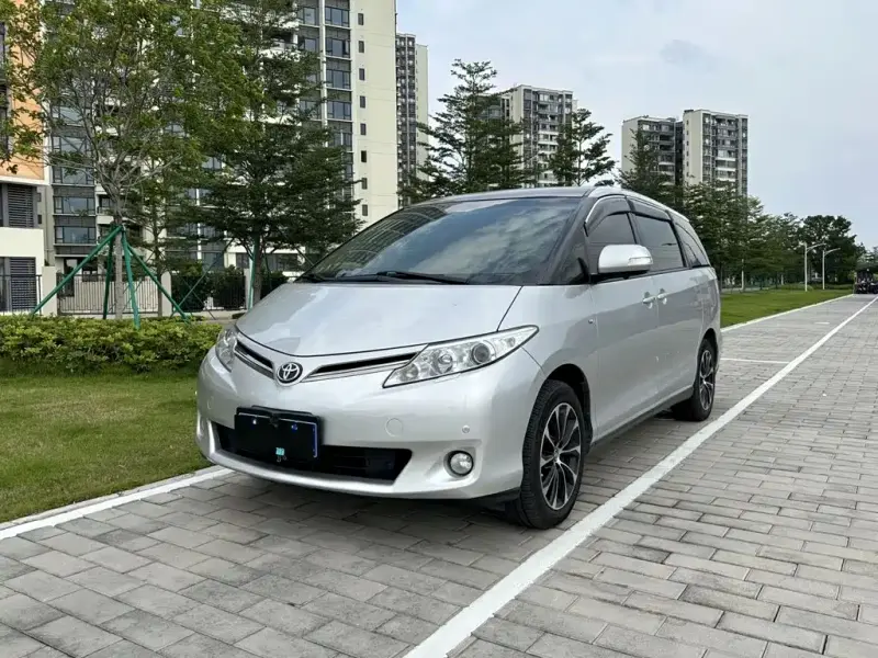 Toyota Previa, 2013