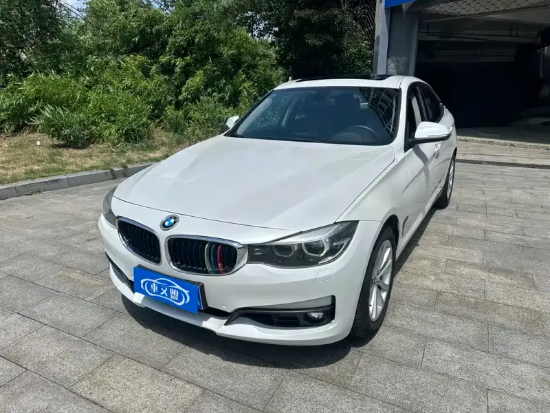 BMW 3 Series GT, 2017 — фото 1