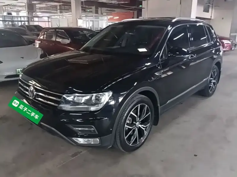 Volkswagen Tiguan L, 2020
