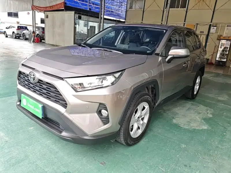 Toyota RAV4, 2022 — фото 1