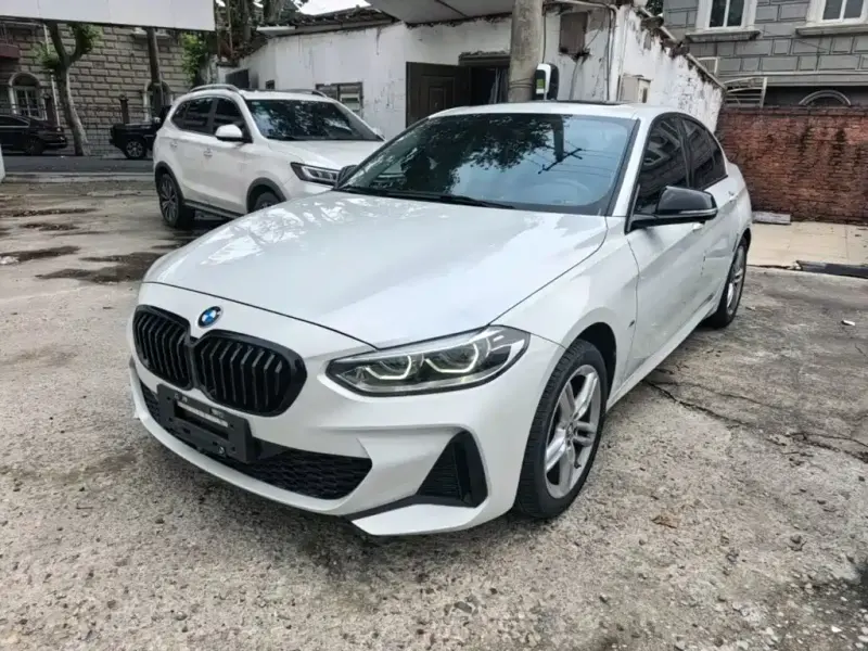 BMW 1 Series, 2021