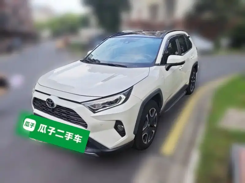 Toyota RAV4, 2020 — фото 1