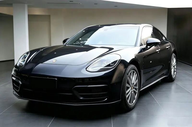 Porsche Panamera, 2023