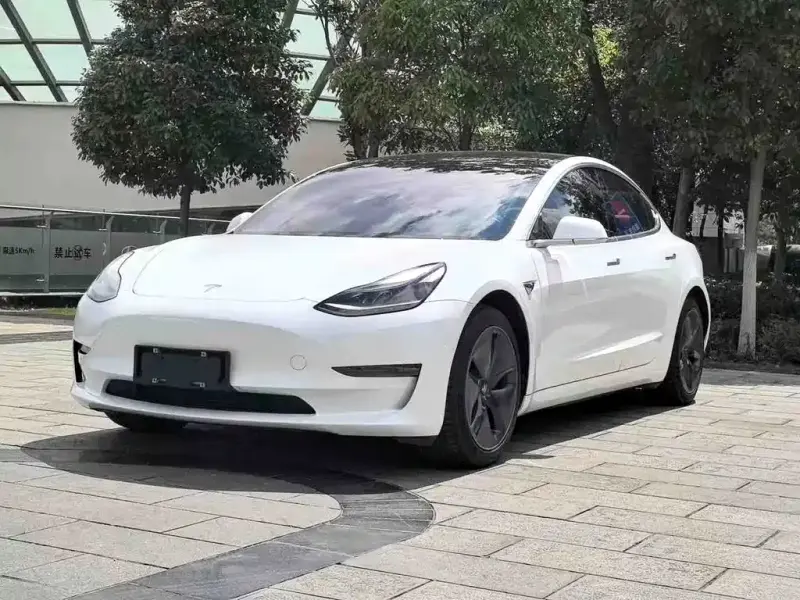 Tesla Model 3, 2020