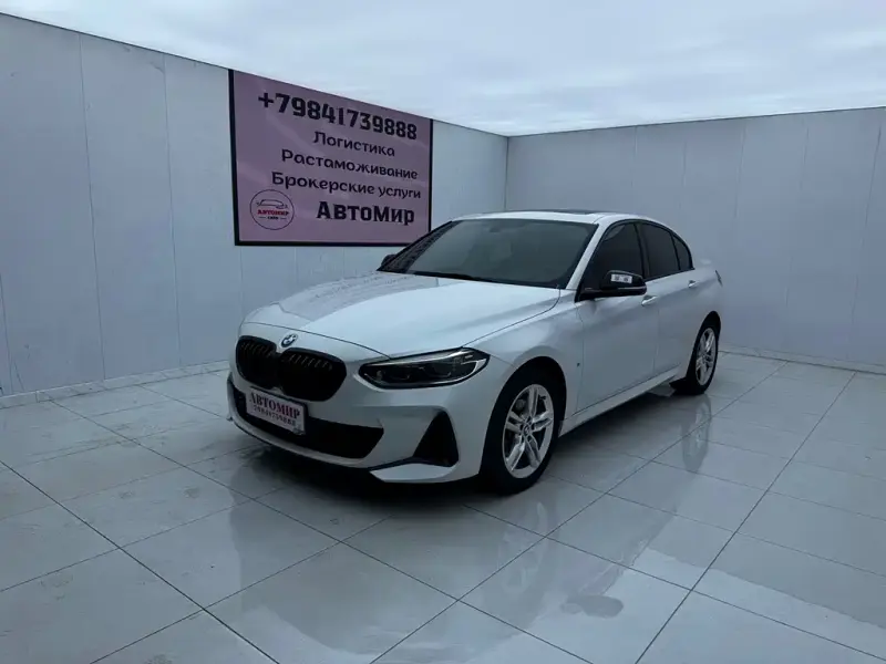 BMW 1 Series, 2022