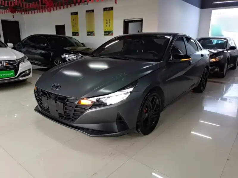 Hyundai Elantra, 2022