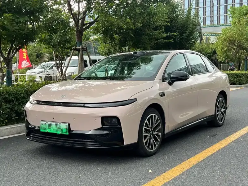 Leapmotor B01, 2025