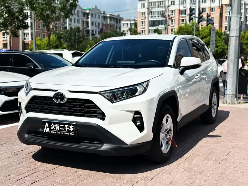 Toyota RAV4, 2023 — фото 1