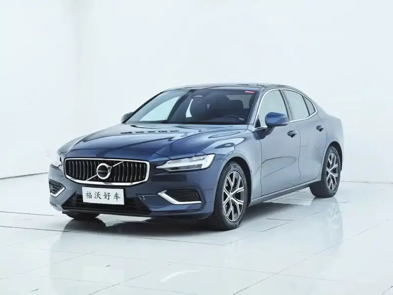 Volvo S60, 2023 — фото 1