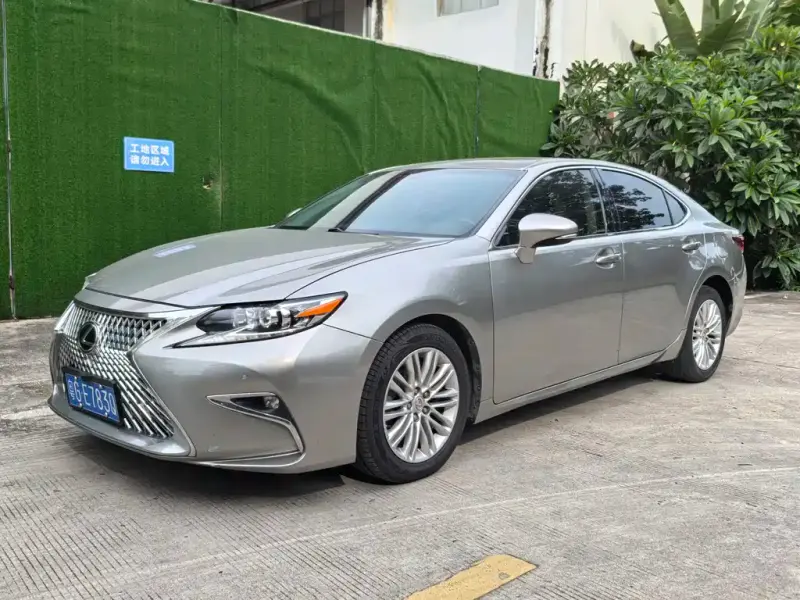 Lexus ES, 2018