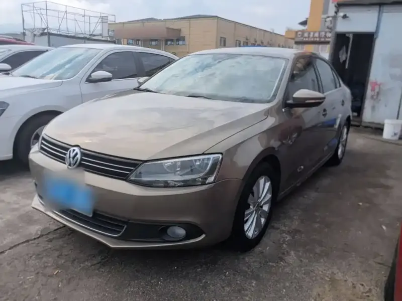 Volkswagen Sagitar, 2014