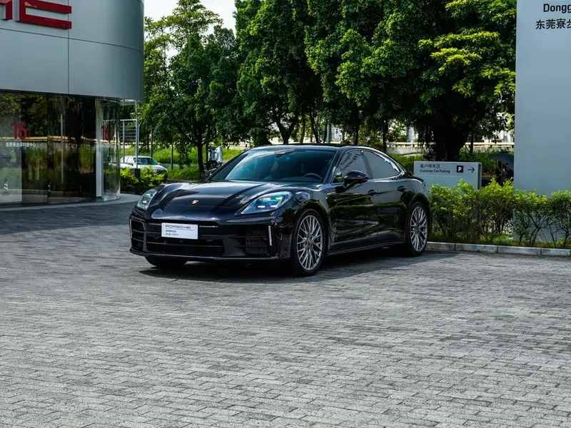 Porsche Panamera, 2025