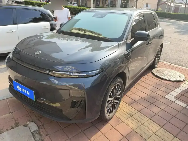 Leapmotor B10, 2025