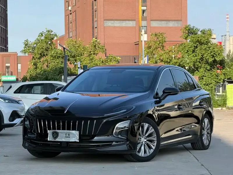 Hongqi E-QM5, 2023