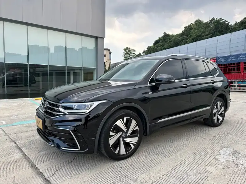 Volkswagen Tiguan L, 2023