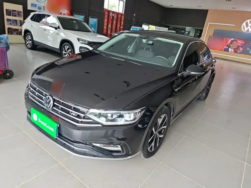 Volkswagen Magotan, 2023