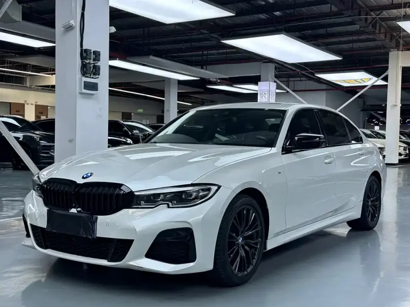 BMW 3 Series, 2021