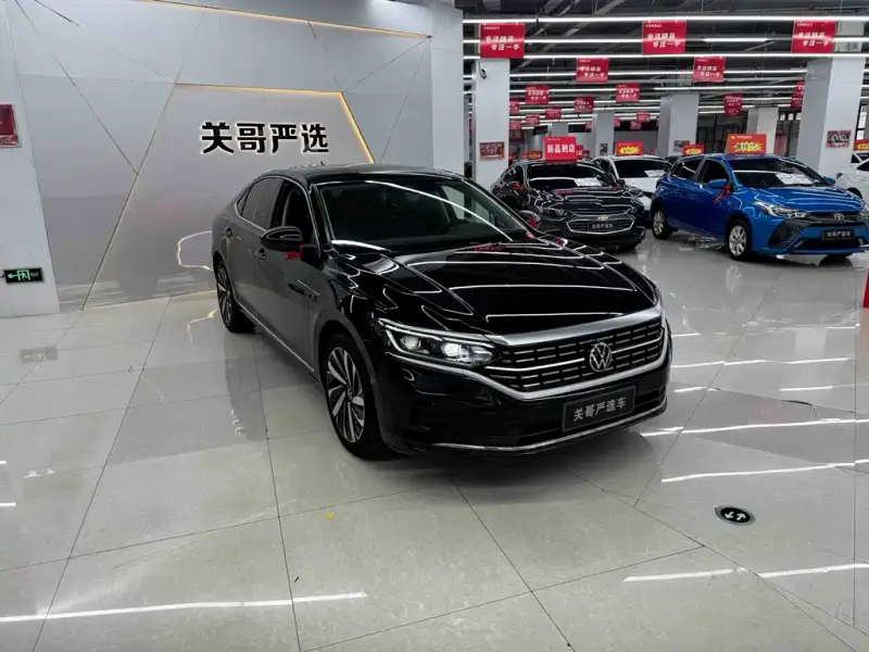 Volkswagen Passat, 2022