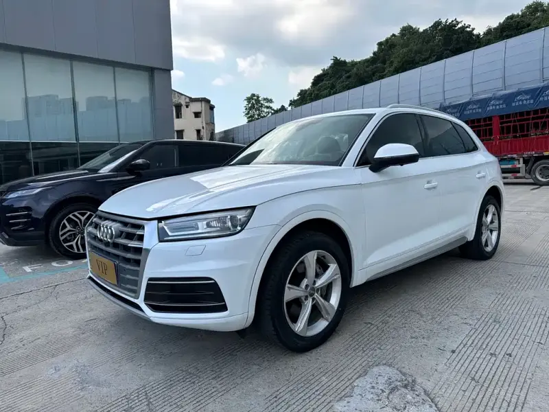 Audi Q5L, 2020