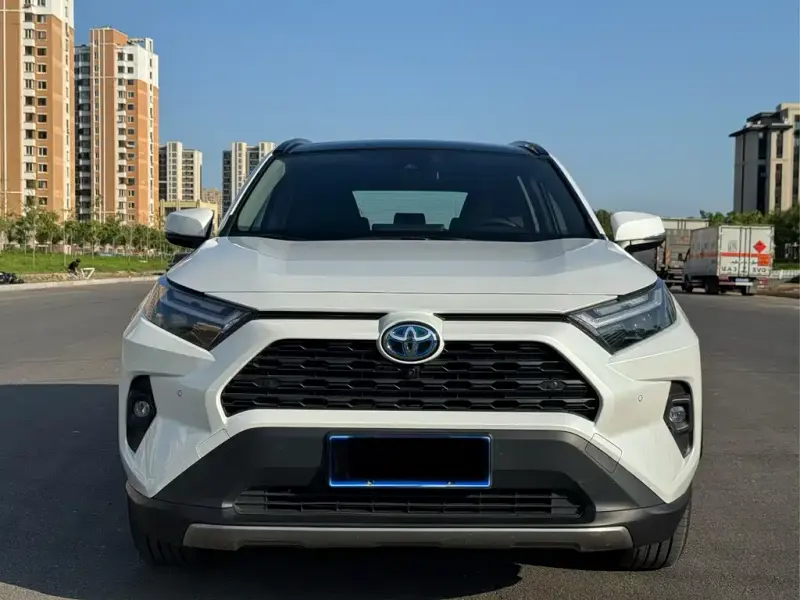 Toyota RAV4, 2025 — фото 1
