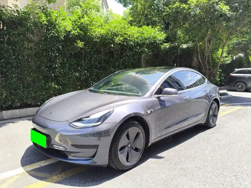 Tesla Model 3, 2020
