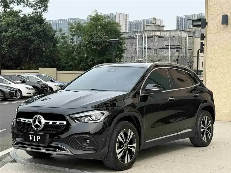 Mercedes-Benz GLA, 2022 — фото 1