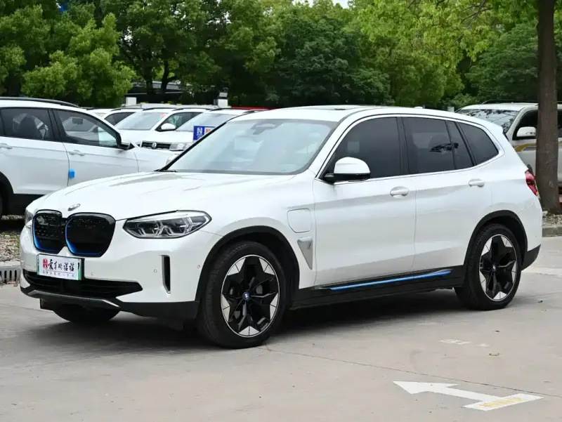 BMW iX3, 2021