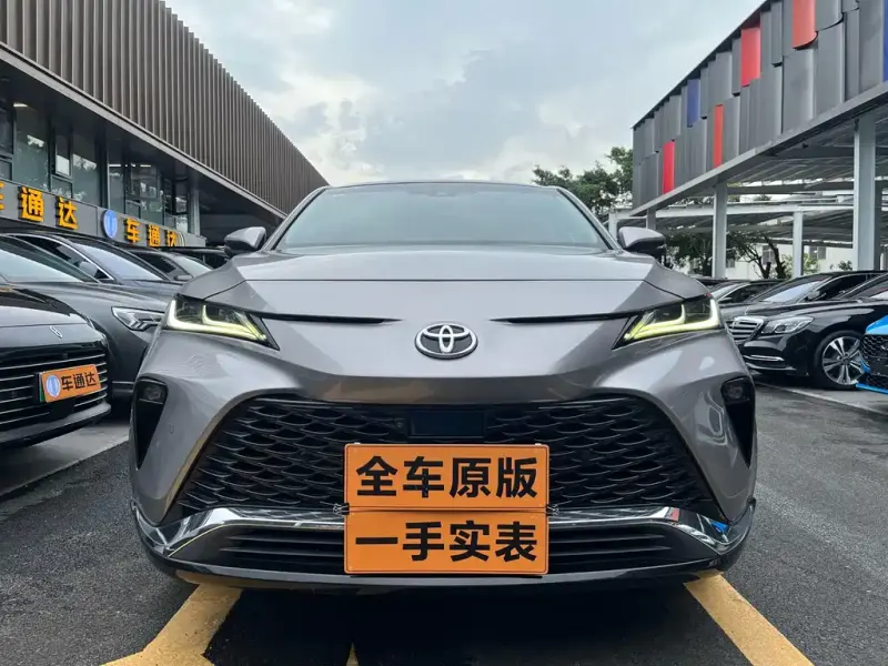 Toyota Venza, 2022