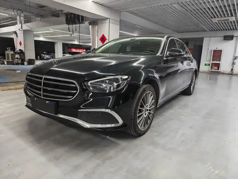 Mercedes-Benz E-Class, 2022
