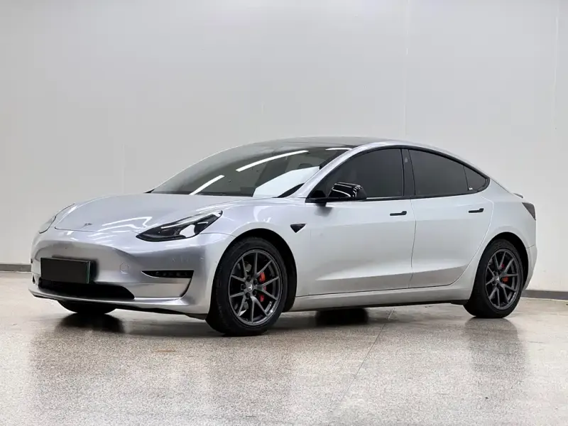 Tesla Model 3, 2023
