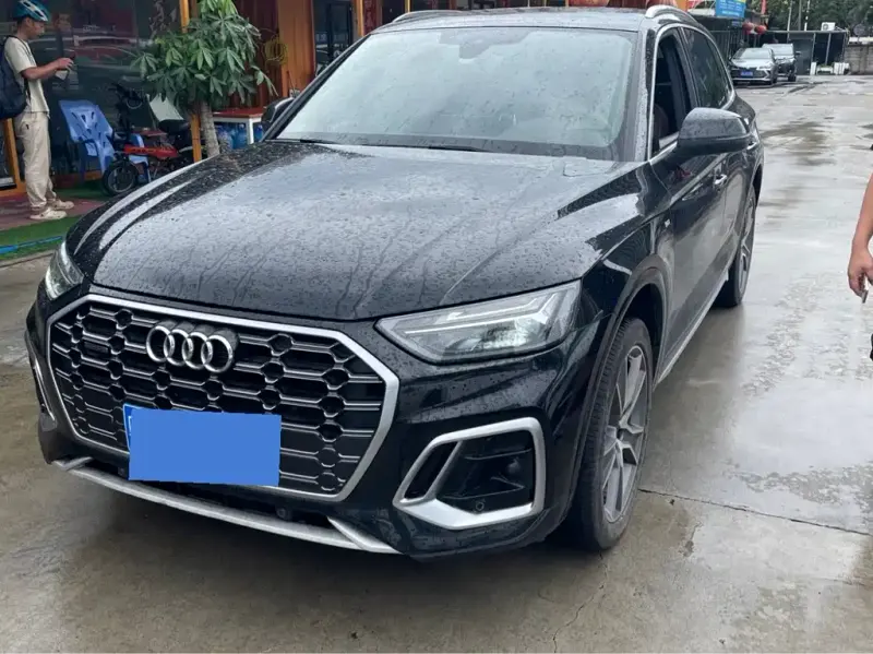 Audi Q5L, 2021