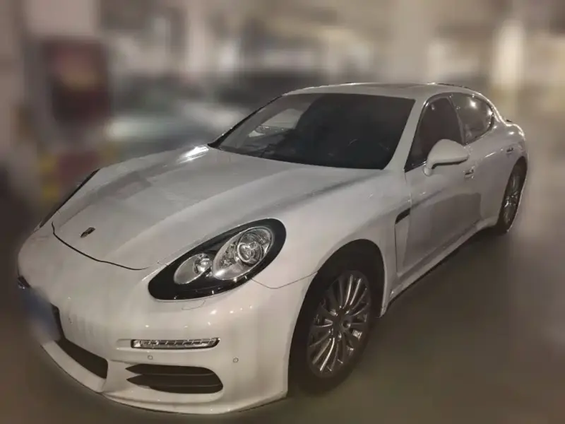 Porsche Panamera, 2015