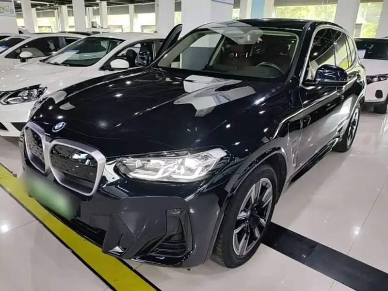 BMW iX3, 2024