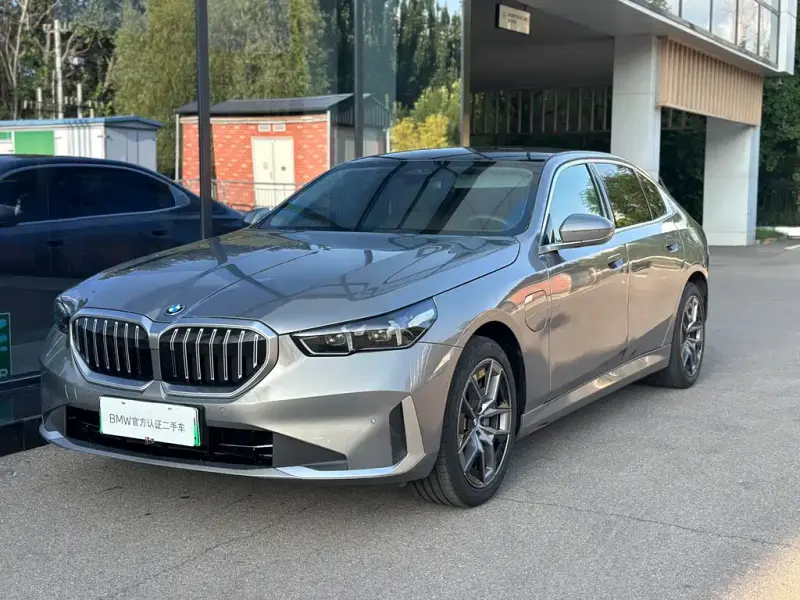 BMW i5, 2024