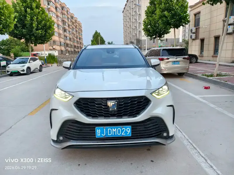 Toyota Crown Kluger, 2022