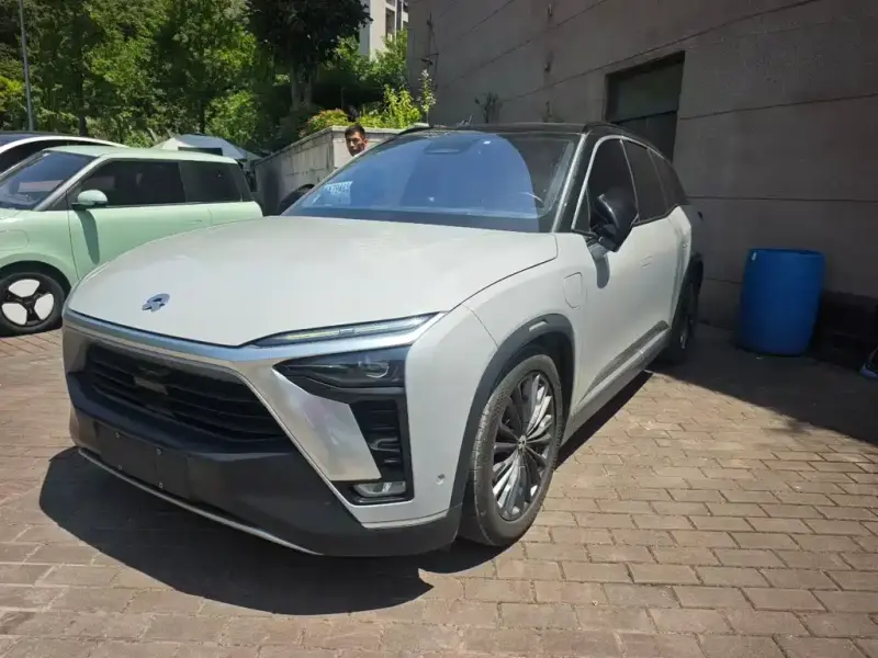 NIO ES8, 2022