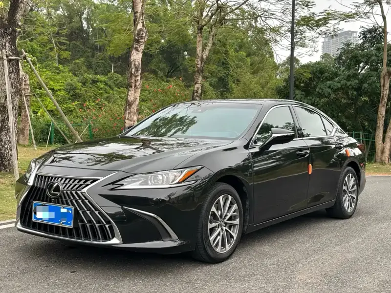 Lexus ES, 2024