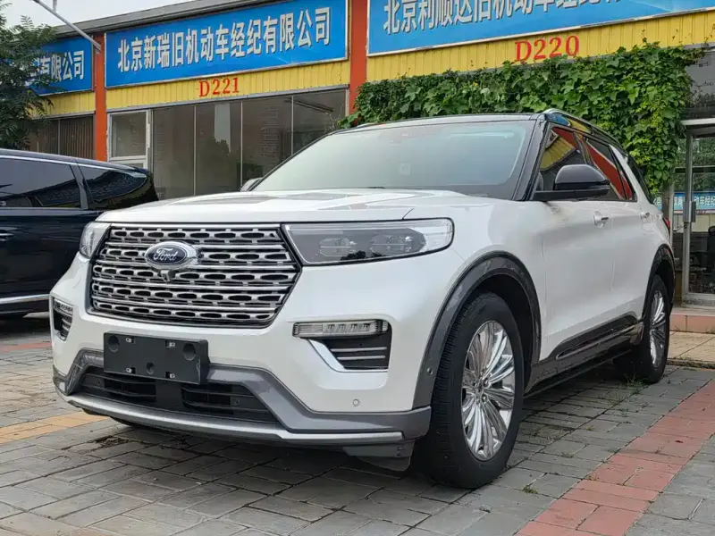 Ford Explorer, 2022