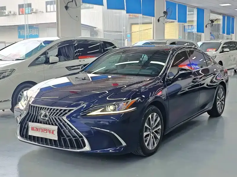 Lexus ES, 2023